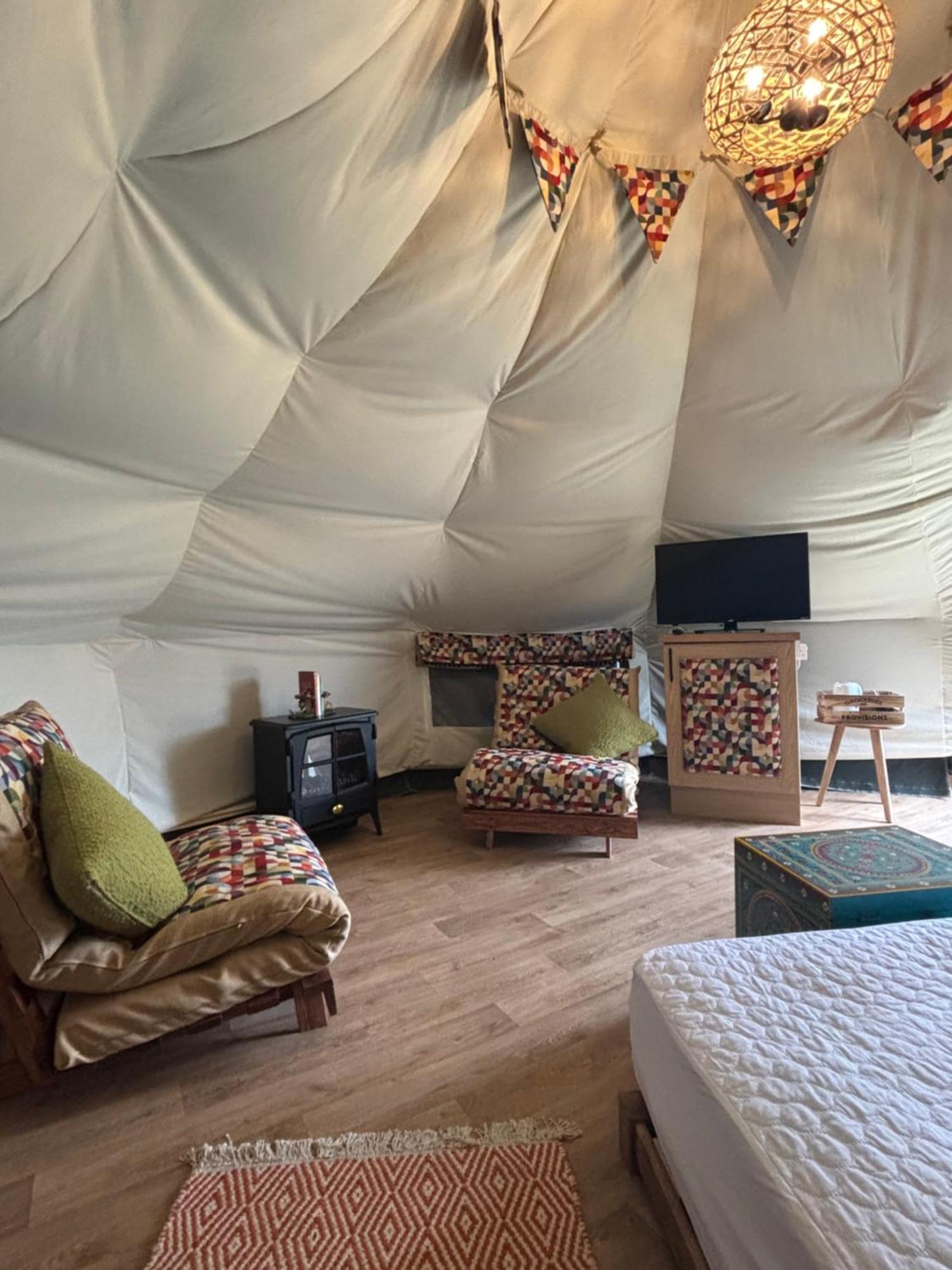 Hotel Glamping At South Lytchett Manor Poole Exterior foto